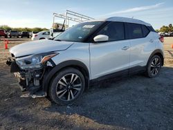 Salvage cars for sale from Copart Mercedes, TX: 2019 Nissan Kicks S