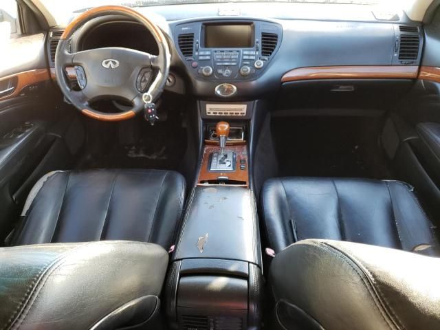 2004 Infiniti Q45