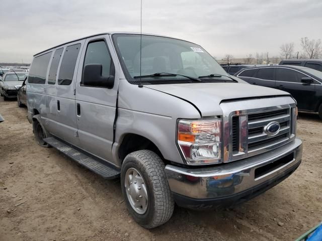 2013 Ford Econoline E350 Super Duty Wagon