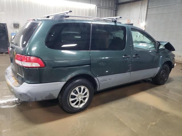 2002 Toyota Sienna LE