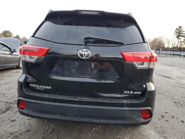 2017 Toyota Highlander SE