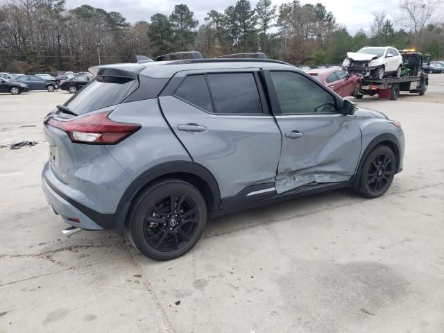 2022 Nissan Kicks SR