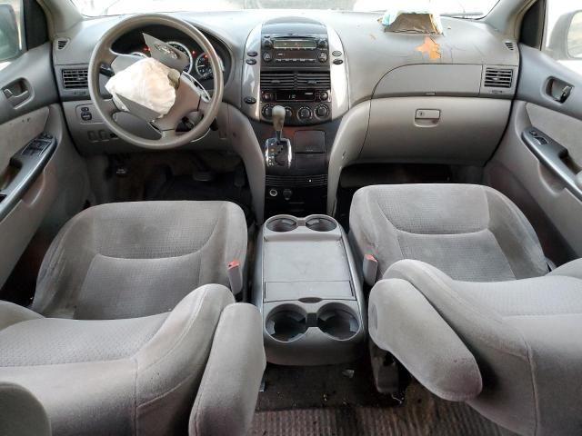 2006 Toyota Sienna CE