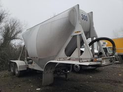 Salvage trucks for sale at Woodburn, OR auction: 2007 Cemt Mixer
