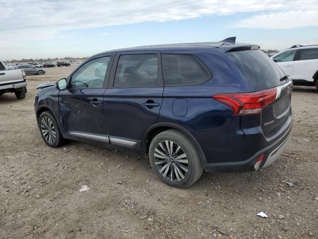 2020 Mitsubishi Outlander SE