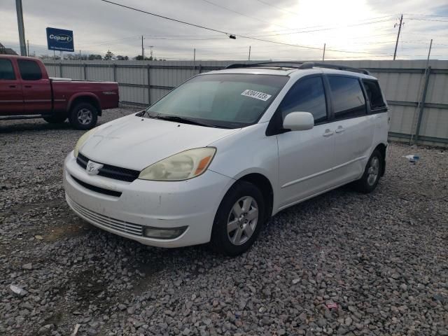 2004 Toyota Sienna XLE