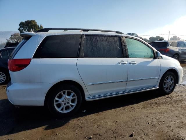 2004 Toyota Sienna XLE