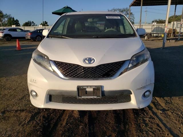 2014 Toyota Sienna Sport