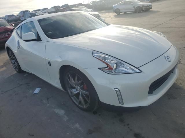 2016 Nissan 370Z Base