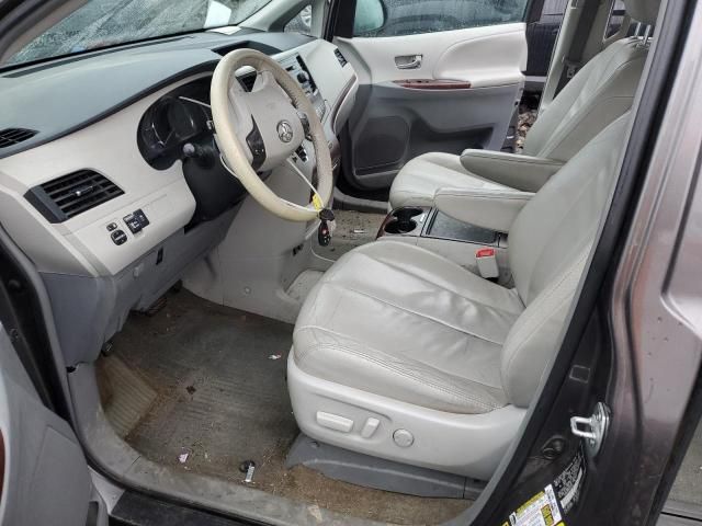 2013 Toyota Sienna XLE