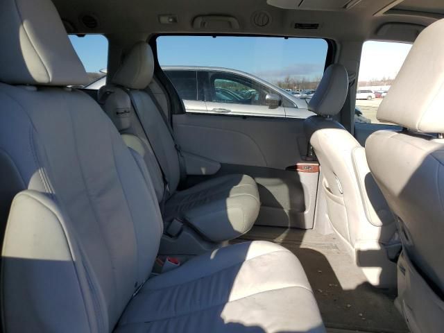 2011 Toyota Sienna XLE