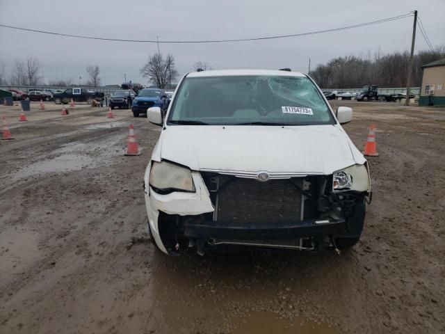 2010 Chrysler Town & Country Touring