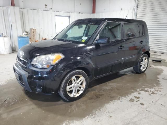 2011 KIA Soul +