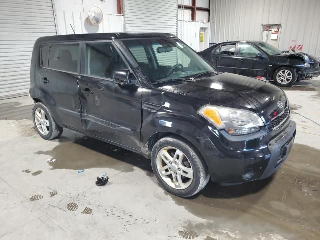 2011 KIA Soul +