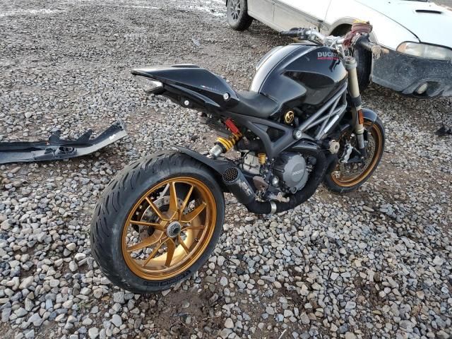 2012 Ducati Monster 1110