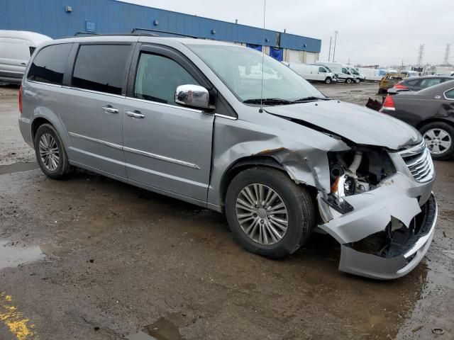 2014 Chrysler Town & Country Touring L