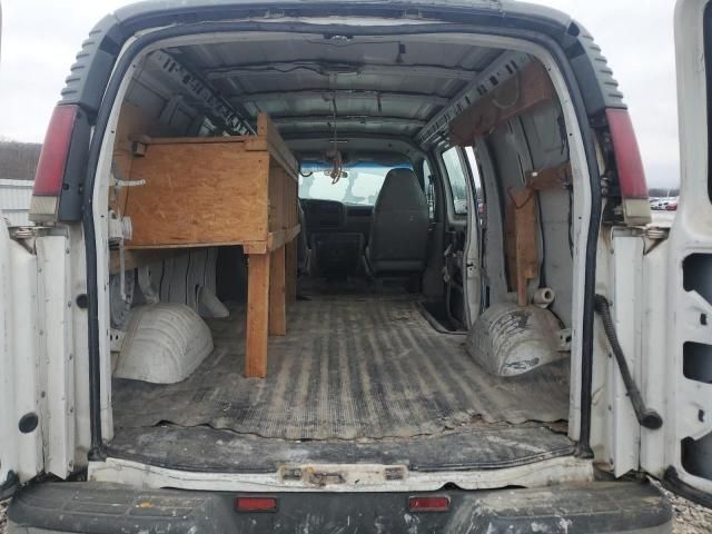 2000 Chevrolet Express G2500