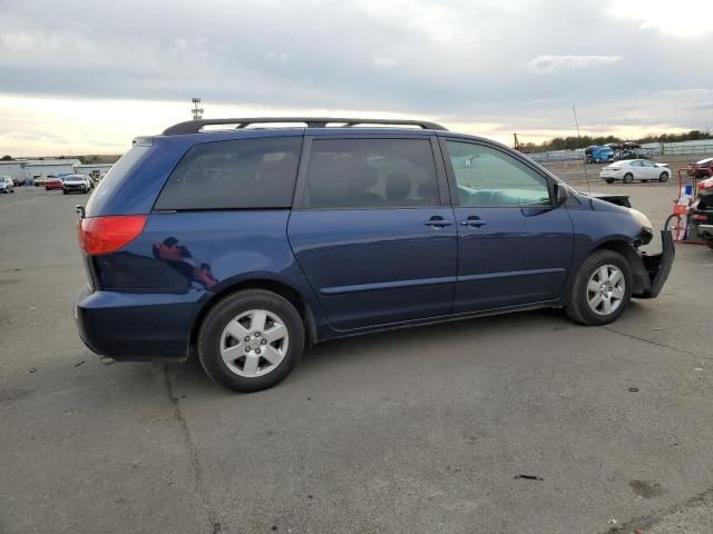 2007 Toyota Sienna CE