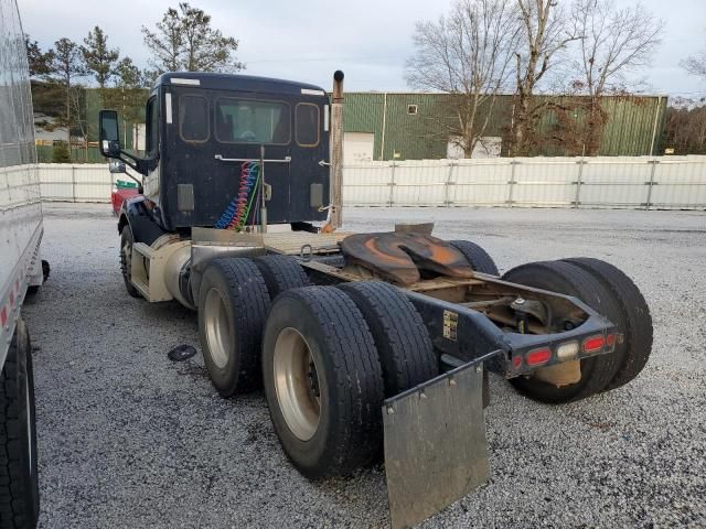 2019 Peterbilt 579