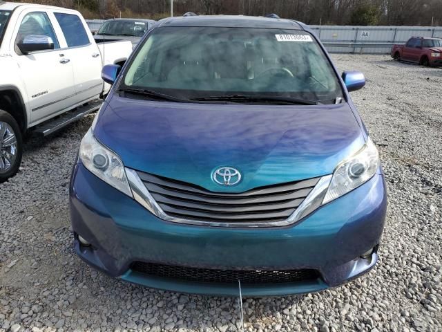 2013 Toyota Sienna XLE