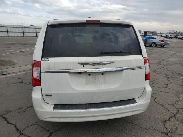 2012 Chrysler Town & Country Touring