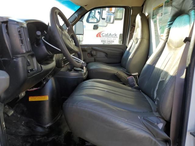 2007 GMC Savana Cutaway G3500