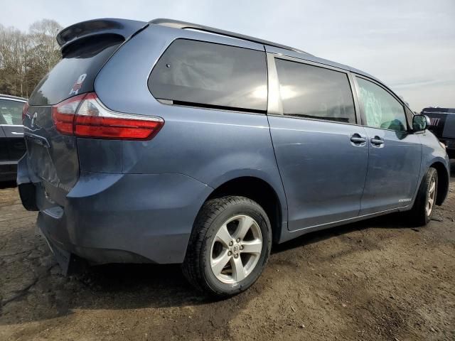 2015 Toyota Sienna LE