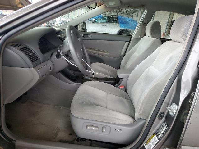 2004 Toyota Camry LE