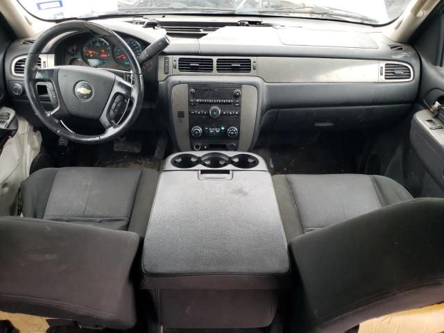 2010 Chevrolet Suburban C1500  LS