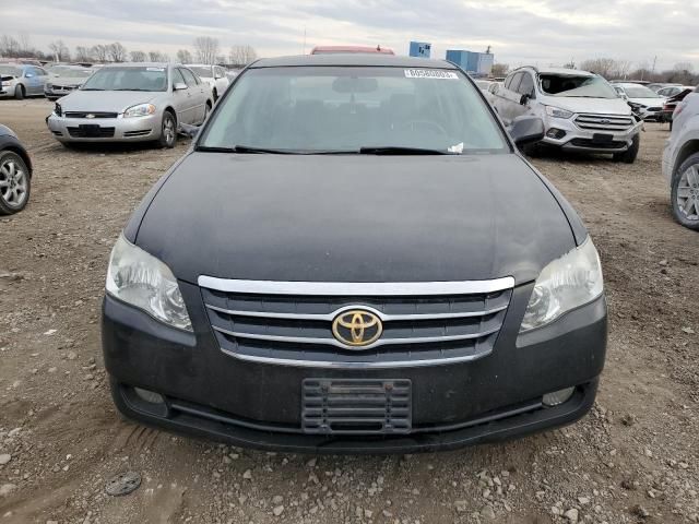 2005 Toyota Avalon XL