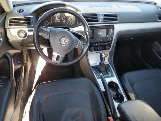 2013 Volkswagen Passat SE