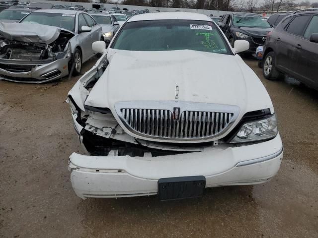 2008 Lincoln Town Car Signature Limited