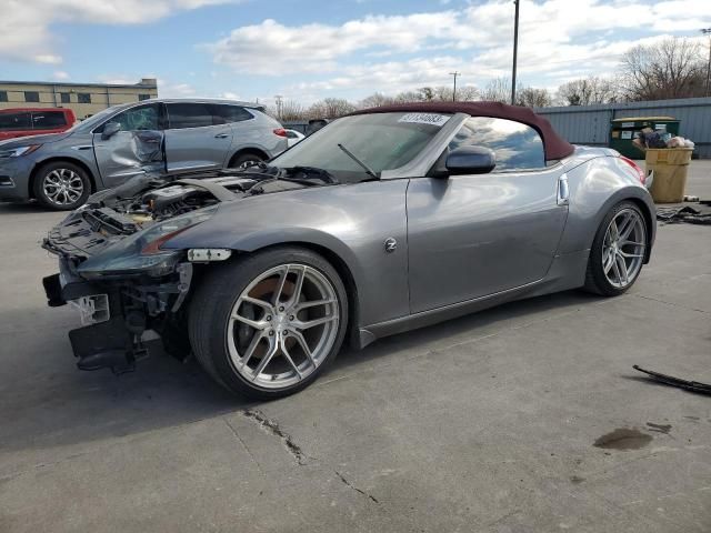 2012 Nissan 370Z Base