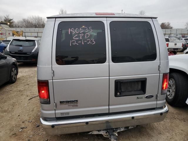 2013 Ford Econoline E350 Super Duty Wagon