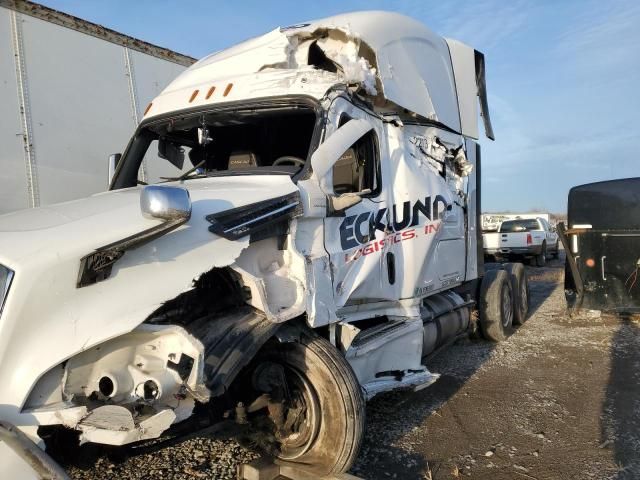 2022 Freightliner Cascadia 126