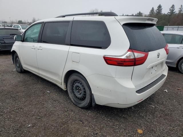 2017 Toyota Sienna LE