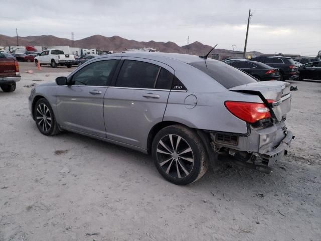 2013 Chrysler 200 Limited