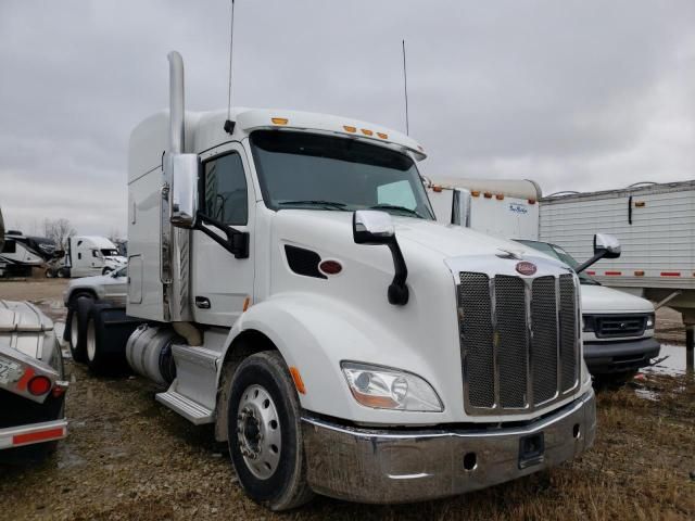 2016 Peterbilt 579