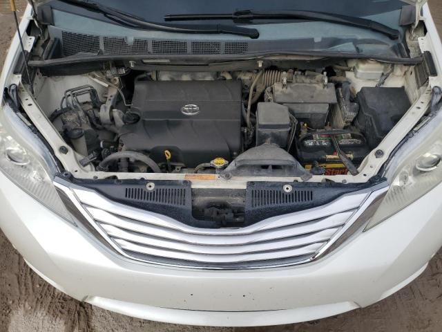 2013 Toyota Sienna XLE