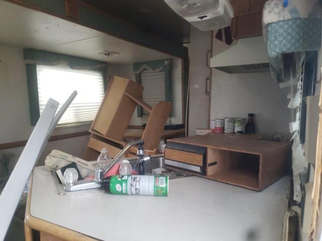 1998 REC 5th Wheel