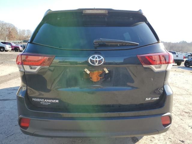 2019 Toyota Highlander SE