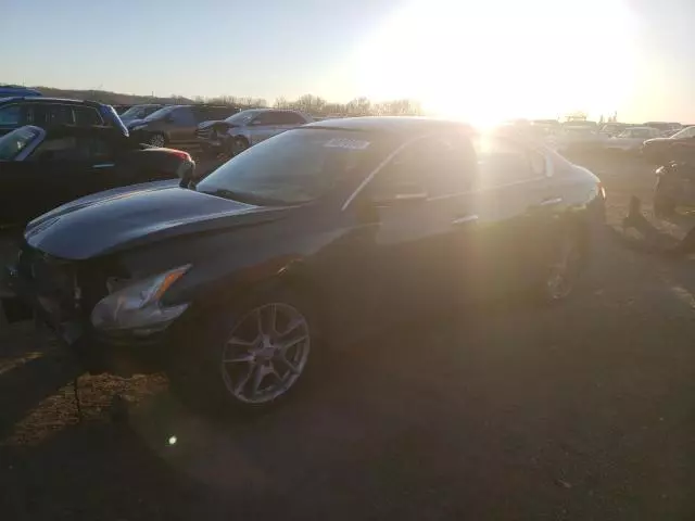 2010 Nissan Maxima S