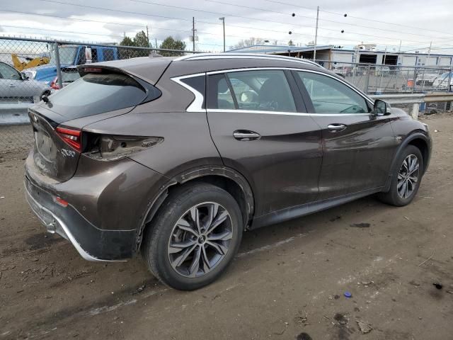 2017 Infiniti QX30 Base