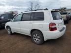 2004 Toyota Highlander Base