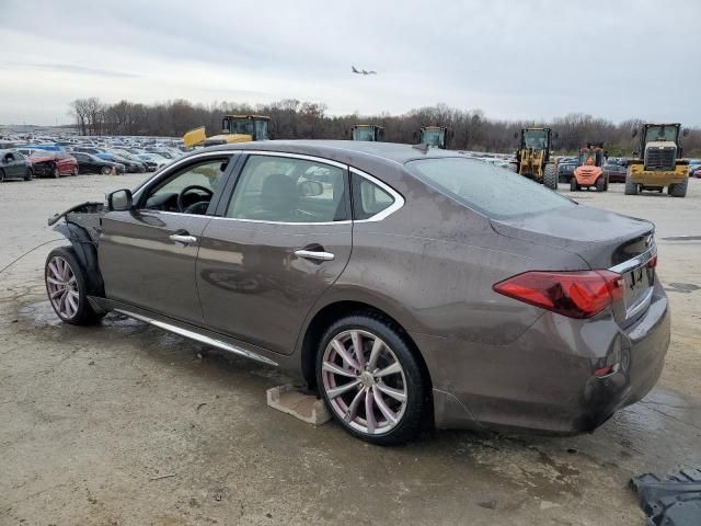 2017 Infiniti Q70 3.7