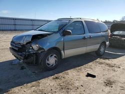 Salvage cars for sale at Fredericksburg, VA auction: 2000 Toyota Sienna LE