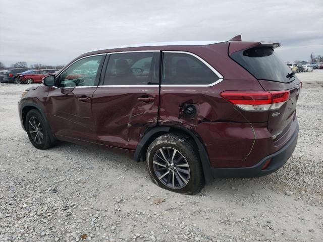 2017 Toyota Highlander SE