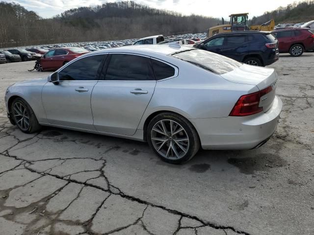 2017 Volvo S90 T6 Momentum