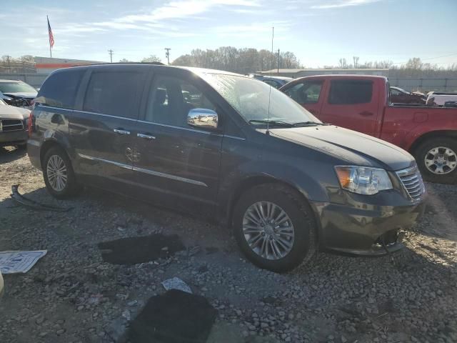 2016 Chrysler Town & Country Touring L