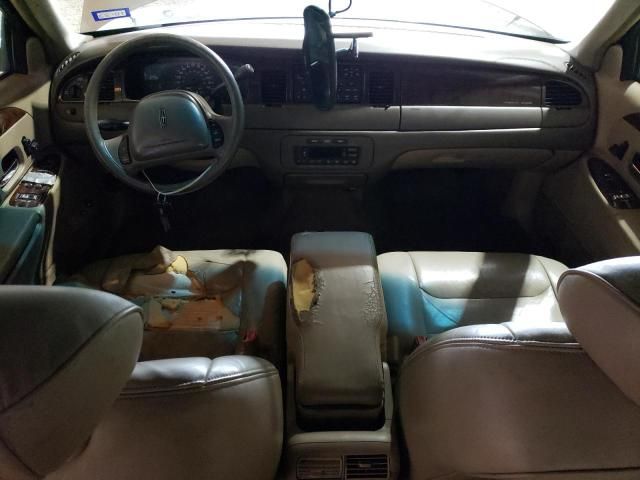 1999 Lincoln Town Car Executive